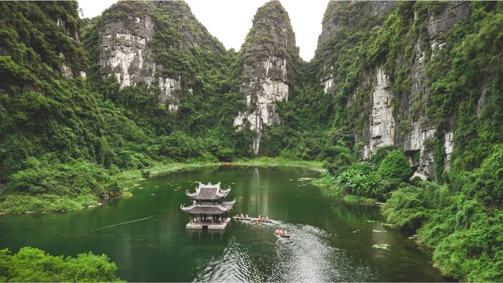 Trang An, one of the best attractions in Ninh Binh