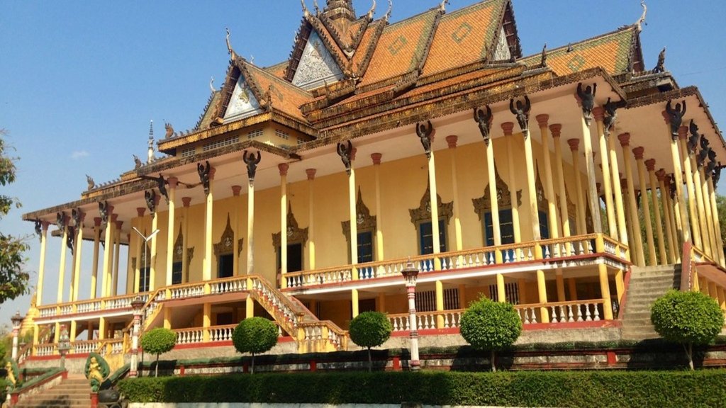 100 Pillar pagoda, Kratie