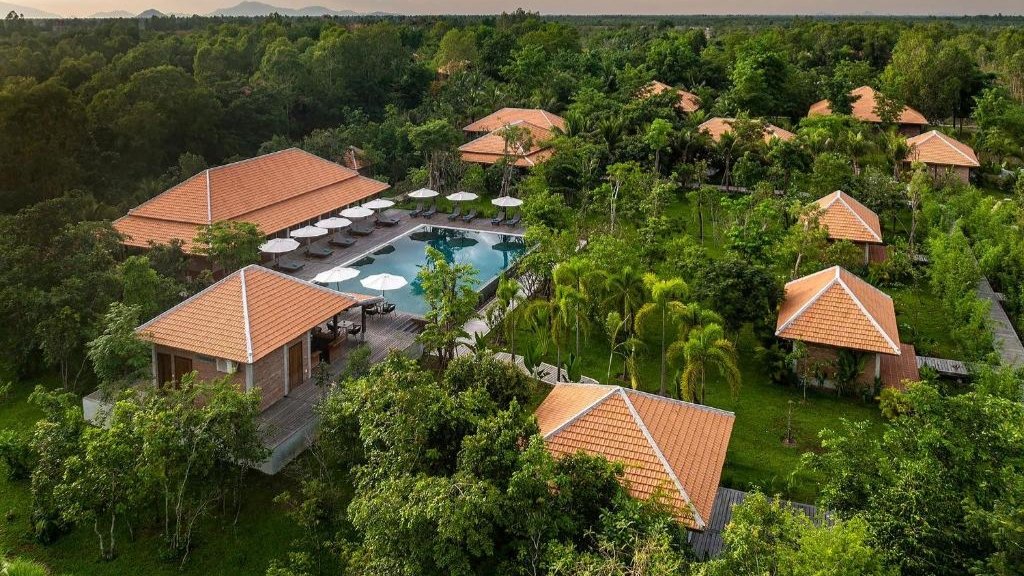 Farmhouse Resort & Spa