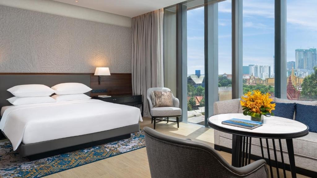 Hyatt Regency Phnom Penh hotel