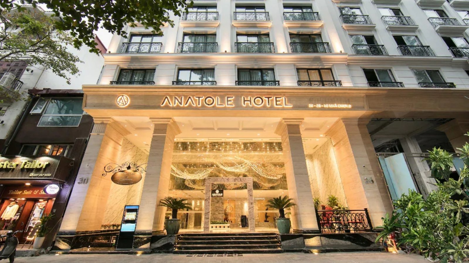 Anatole Hotel