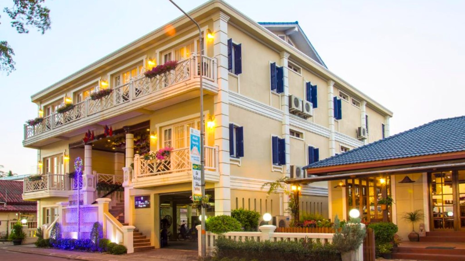 Le Bouton D'or Boutique Hotel