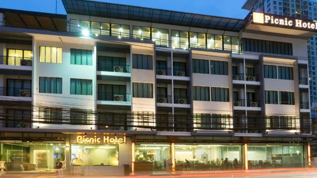 Picnic Hotel Bangkok