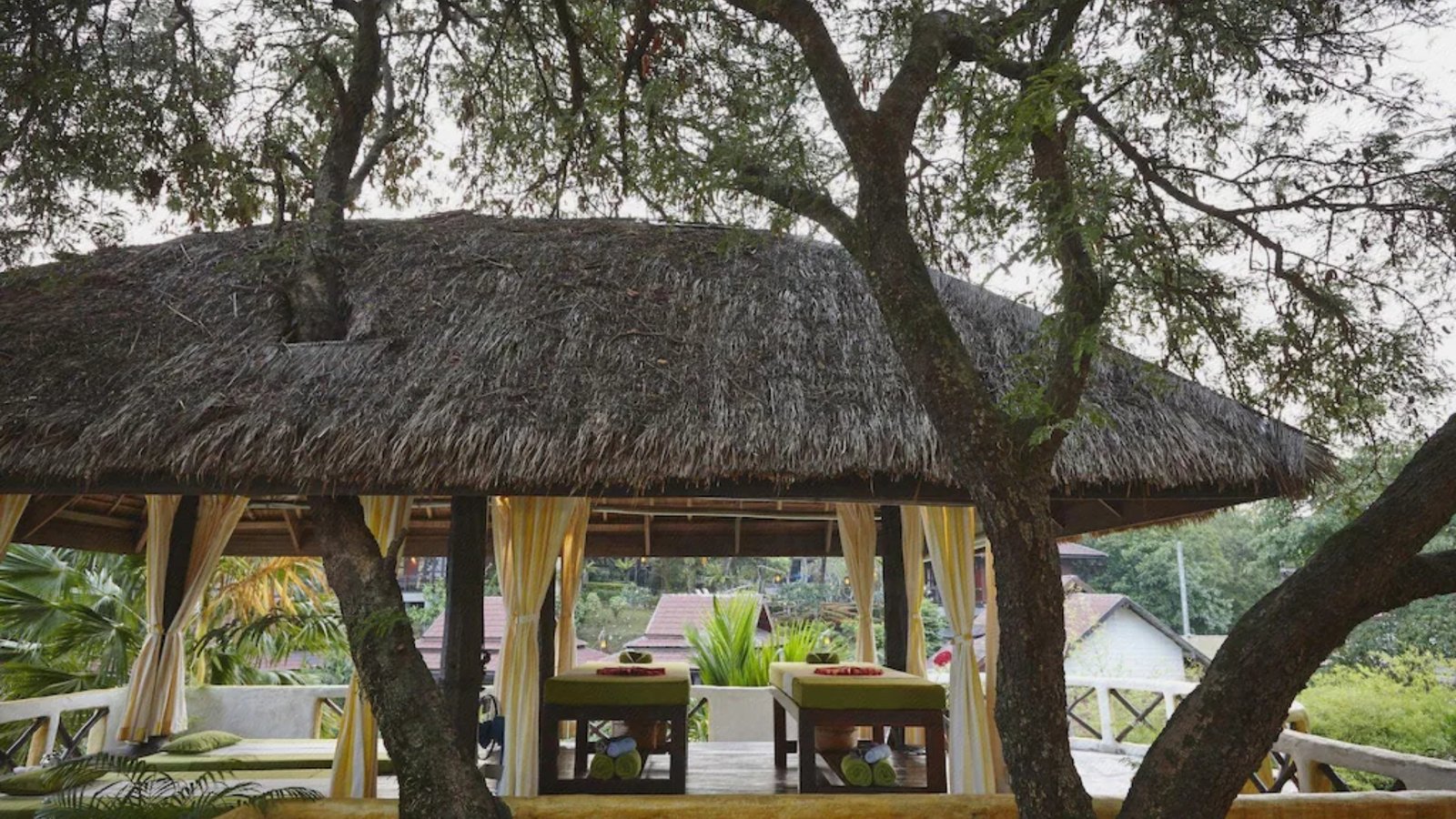 Vacation Village Phra Nang Inn