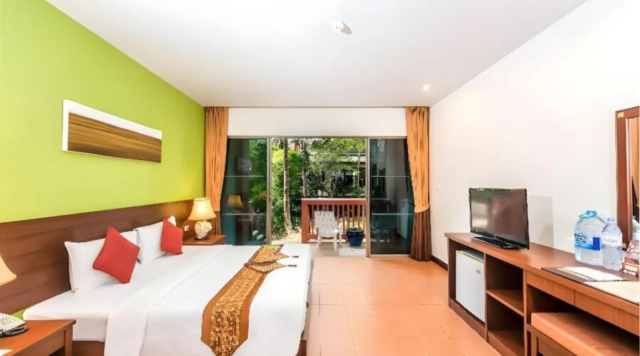 Kata Sea Breeze Resort