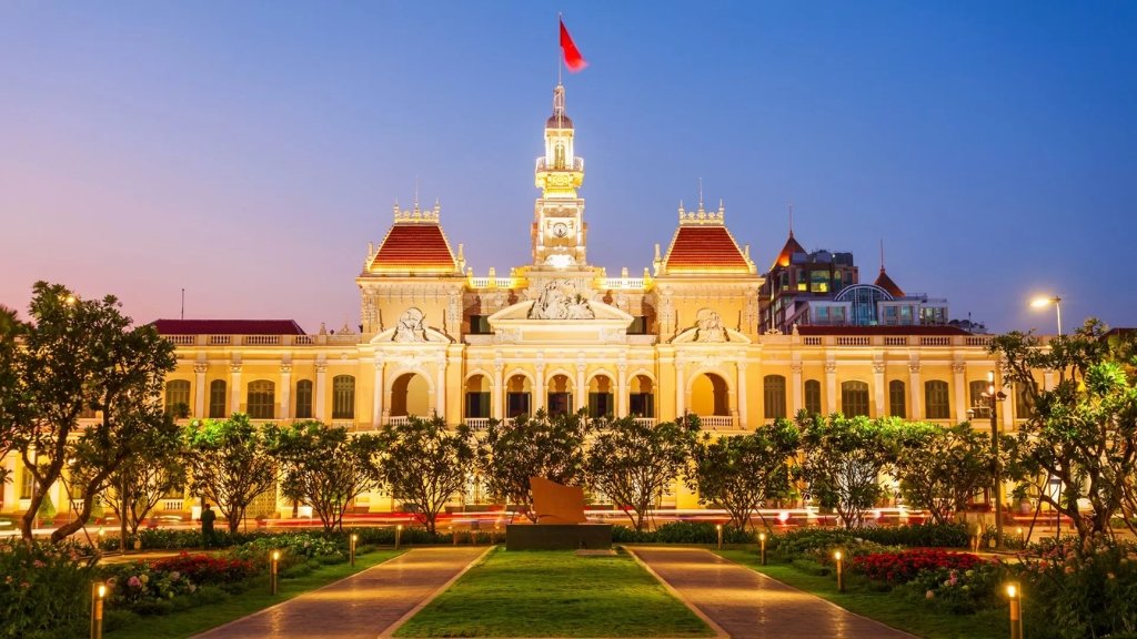 The beauty of Ho Chi Minh at night