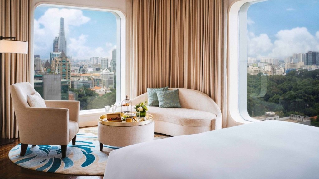 Hotel des Arts Saigon MGallery Collection