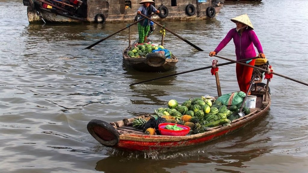 Cai Be Floating Market – Tien Giang’s river heartbeat